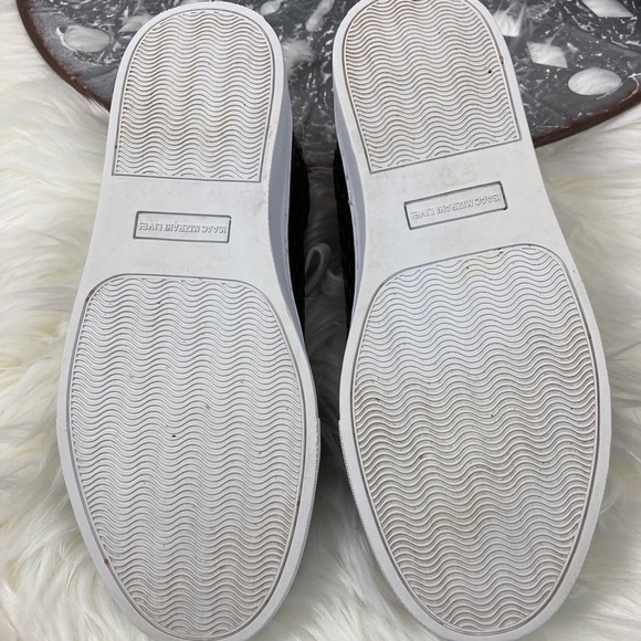 Isaac Mizrahi Live Woven Black Sneakers - Picture 5 of 9